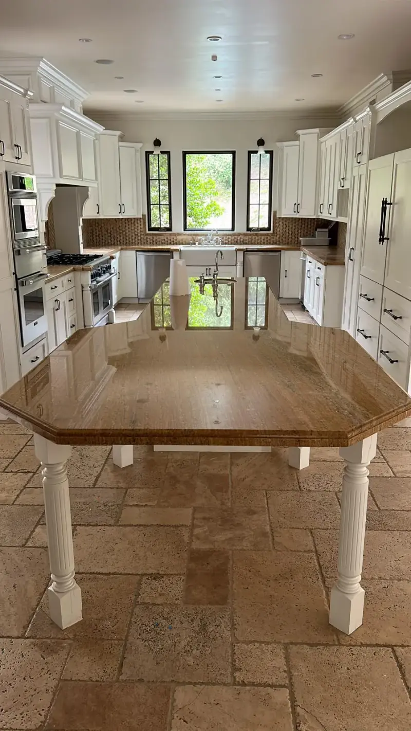 Luxury Granite Kitchen — Calabasas